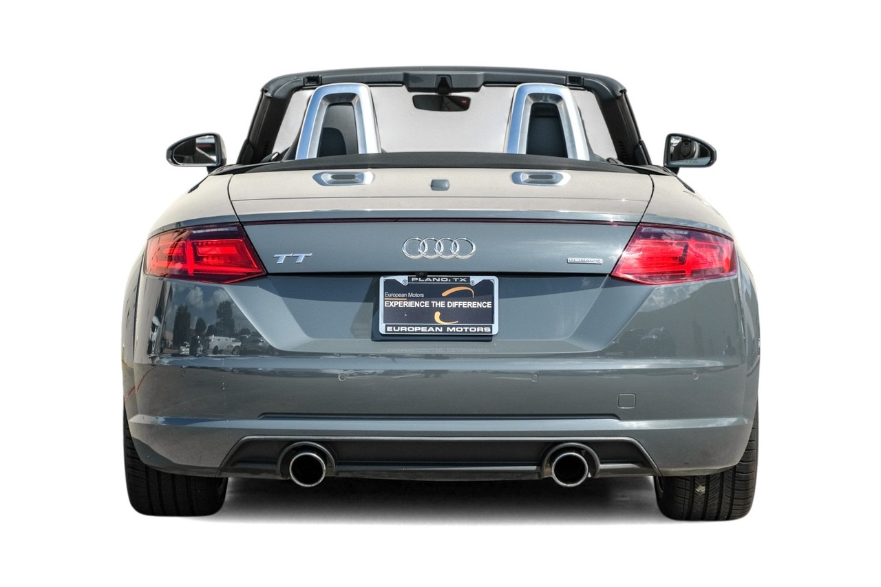 Audi TT Vehicle Main Gallery Image 10