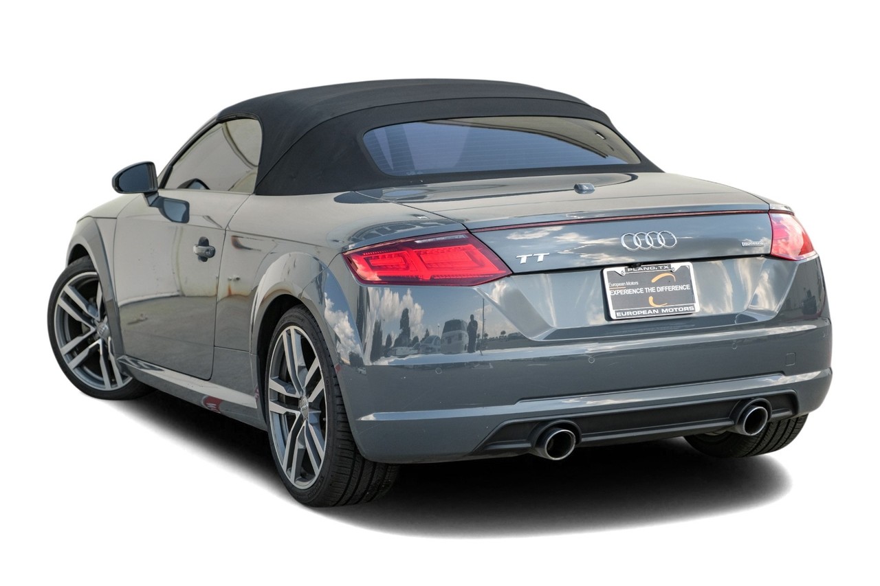 Audi TT Vehicle Main Gallery Image 11