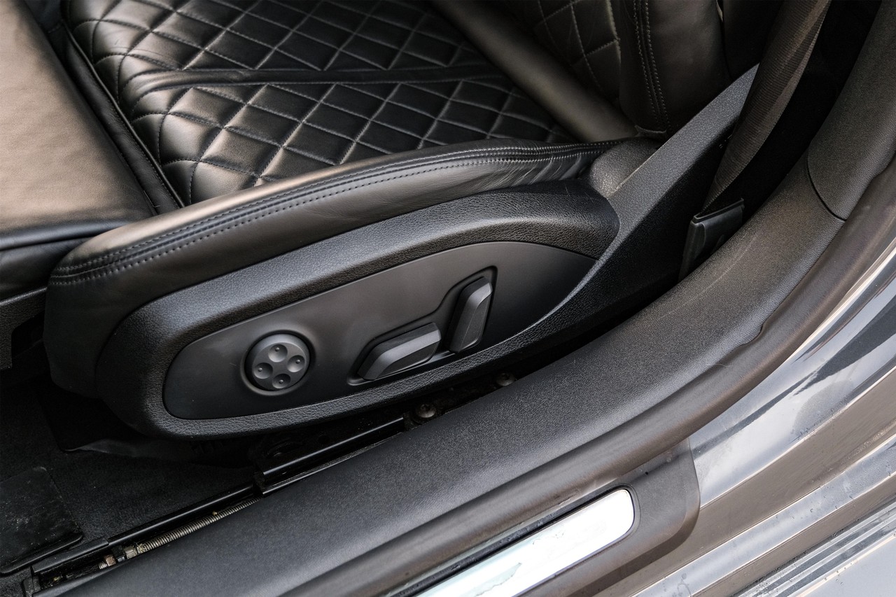 Audi TT Vehicle Main Gallery Image 33