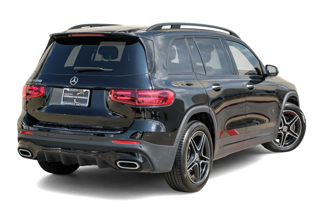 Mercedes-Benz GLB 250 Vehicle Main Gallery Image 08