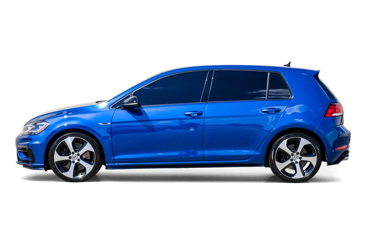 Volkswagen Golf R Vehicle Main Gallery Image 11
