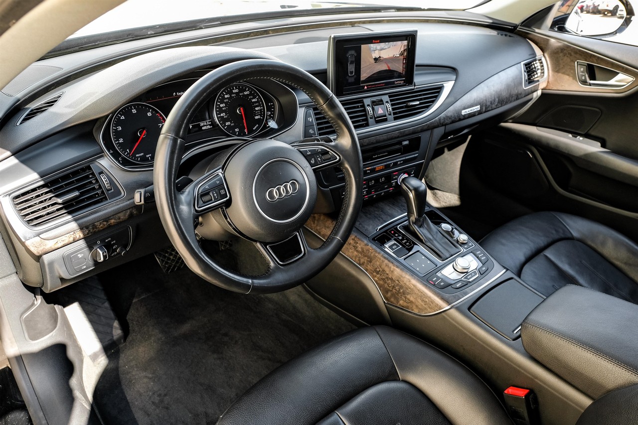 Audi A7 Vehicle Main Gallery Image 03