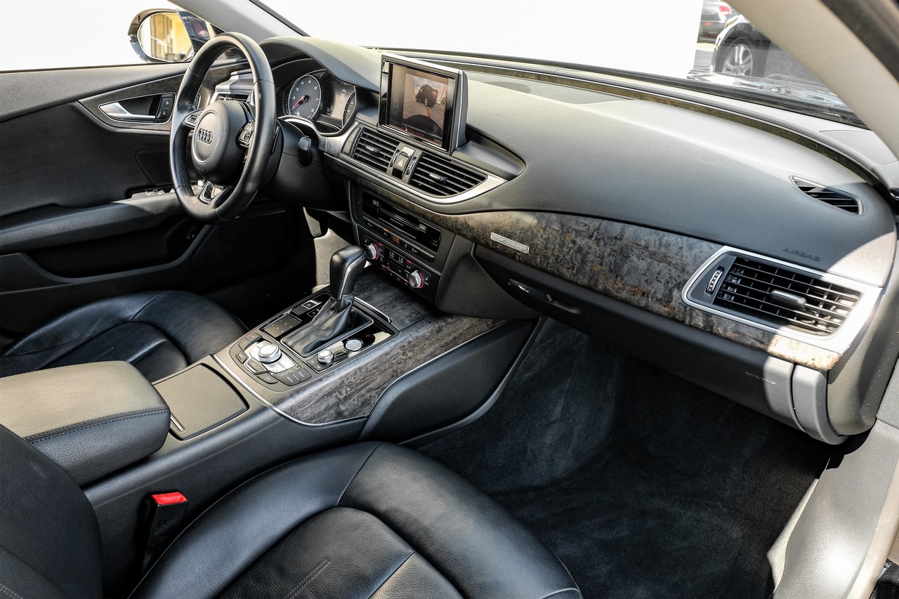 Audi A7 Vehicle Main Gallery Image 13