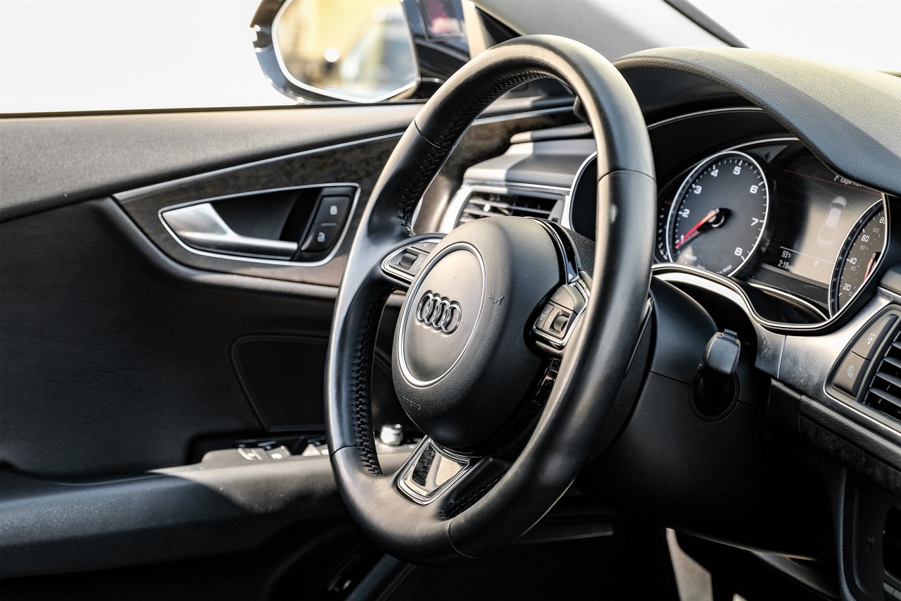 Audi A7 Vehicle Main Gallery Image 14