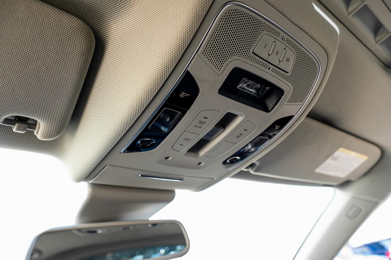 Audi A7 Vehicle Main Gallery Image 25