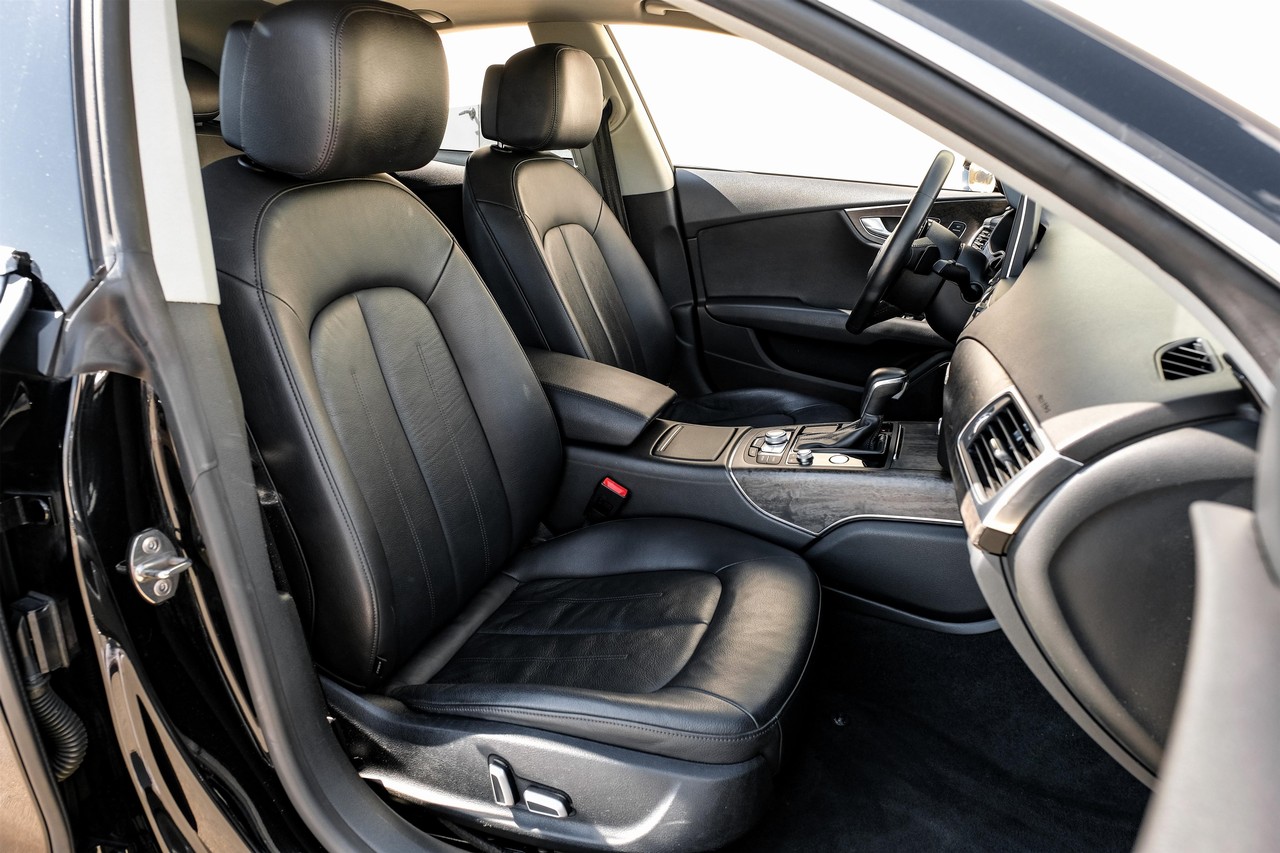 Audi A7 Vehicle Main Gallery Image 33