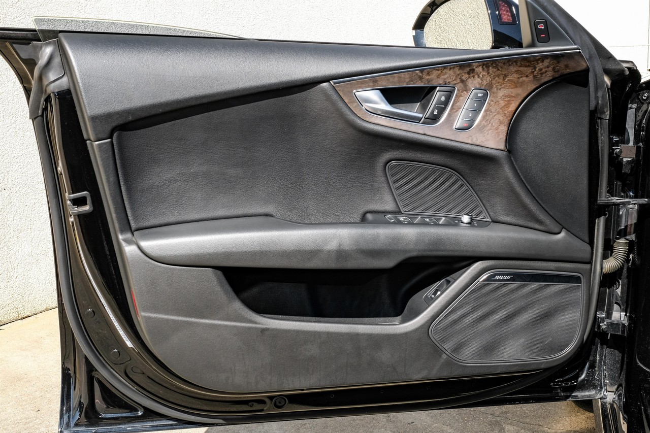 Audi A7 Vehicle Main Gallery Image 40