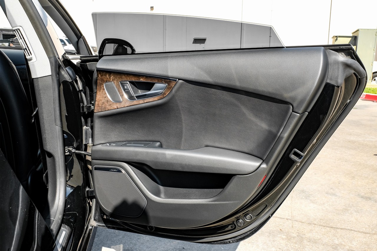 Audi A7 Vehicle Main Gallery Image 44