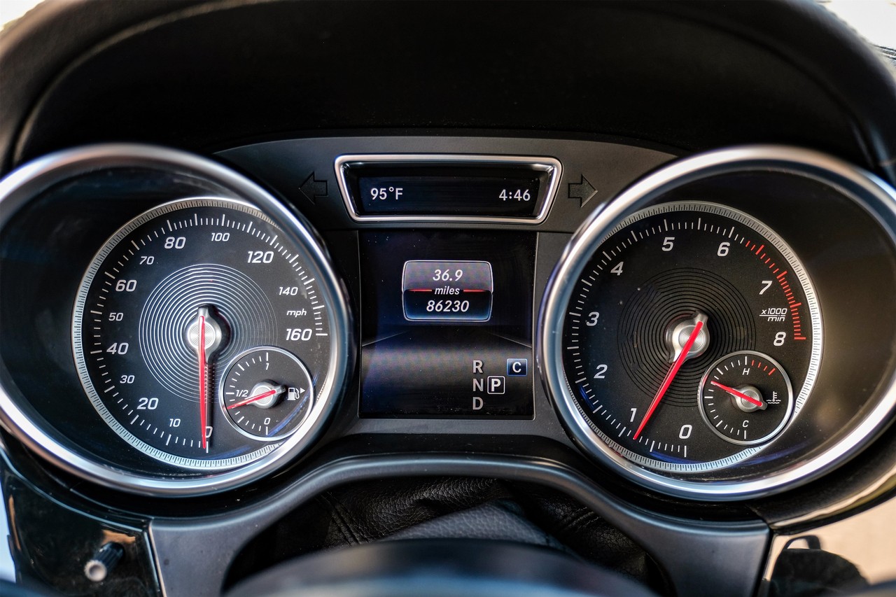 Mercedes-Benz GLS 450 Vehicle Main Gallery Image 20