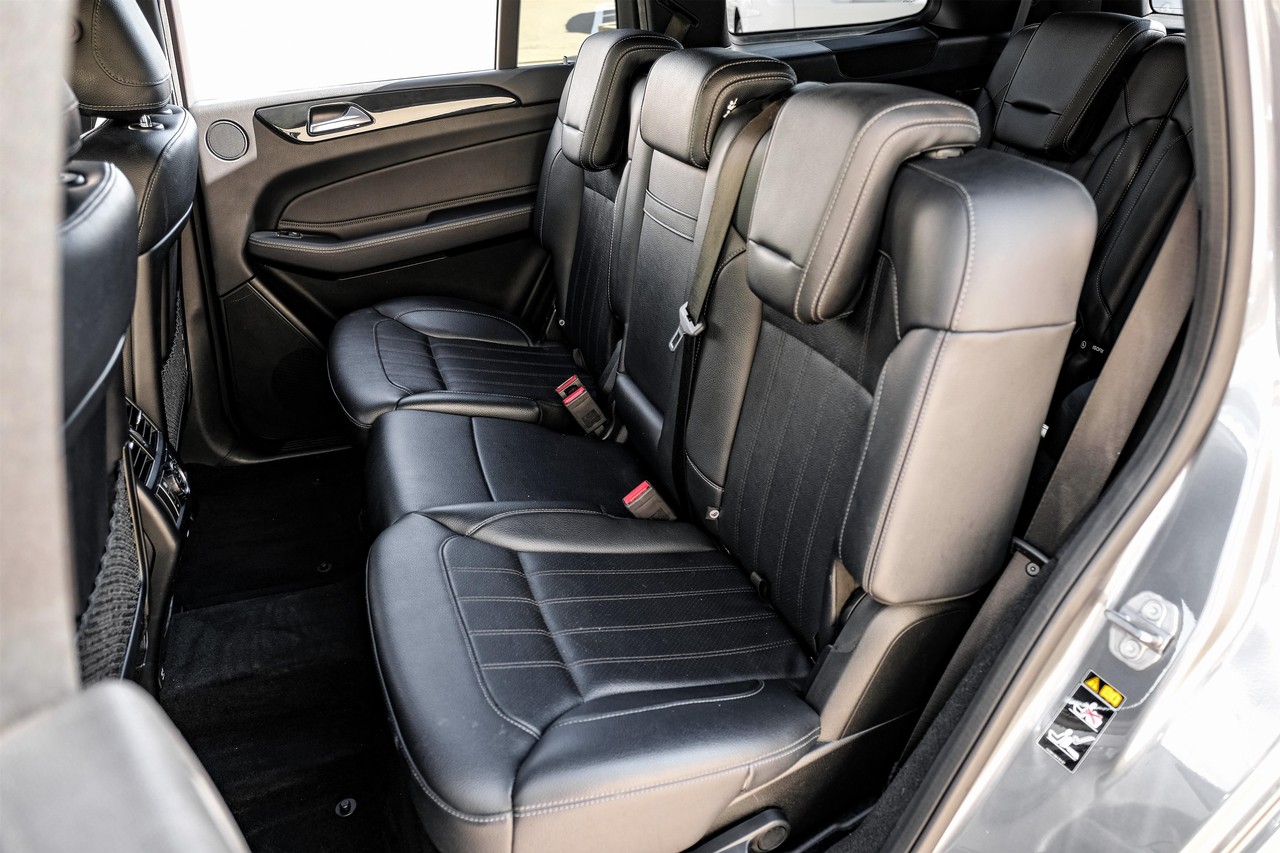 Mercedes-Benz GLS 450 Vehicle Main Gallery Image 37