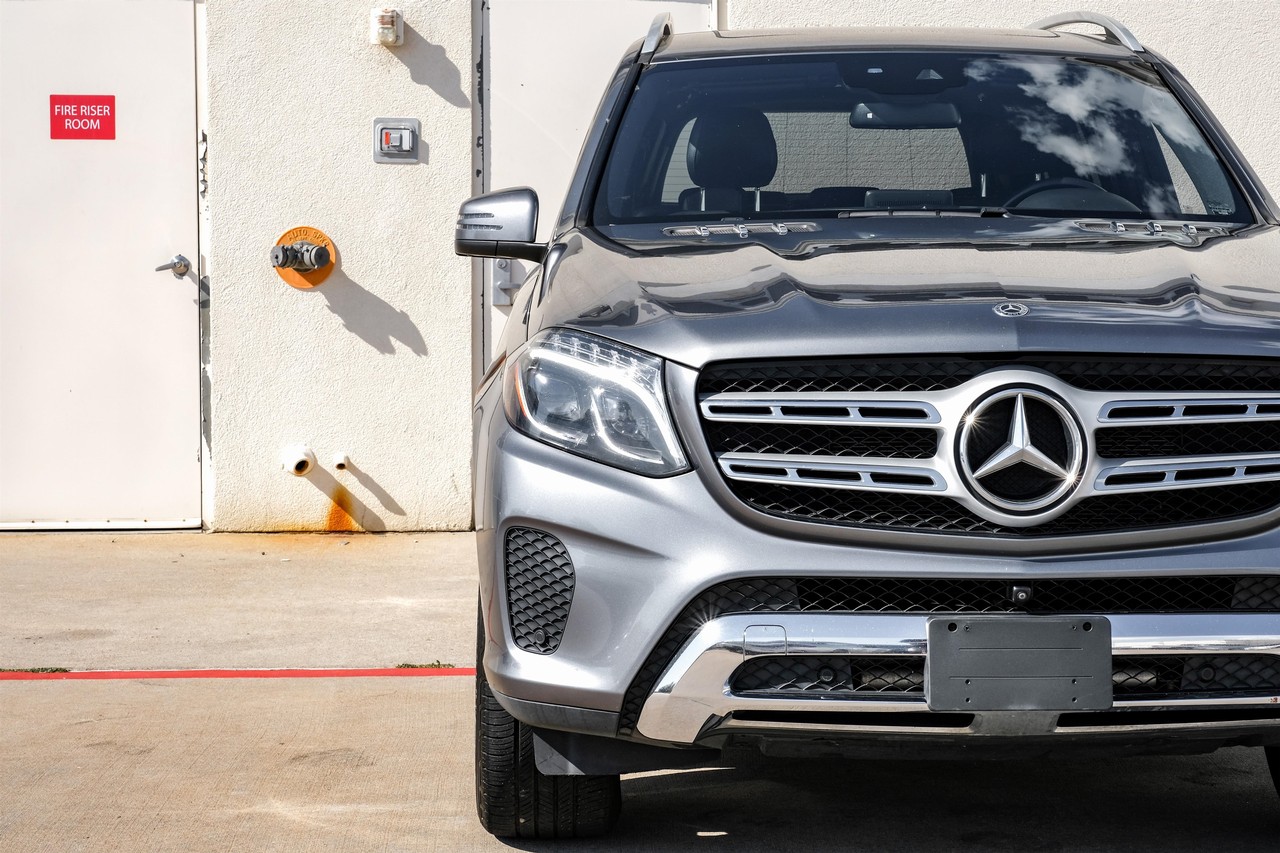 Mercedes-Benz GLS 450 Vehicle Main Gallery Image 45