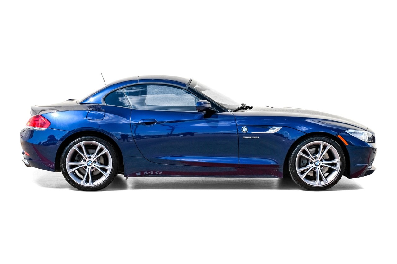 BMW Z4 Vehicle Main Gallery Image 07