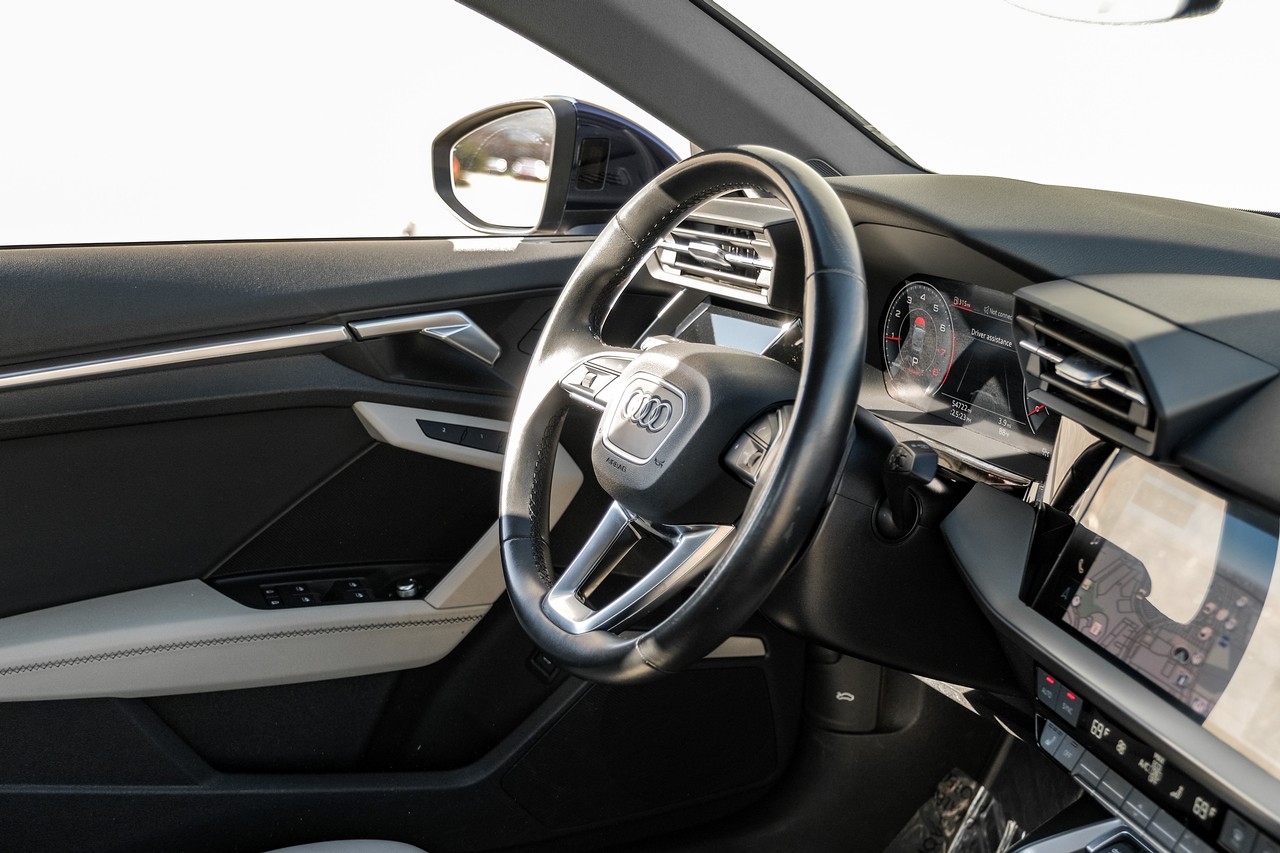 Audi A3 Vehicle Main Gallery Image 12