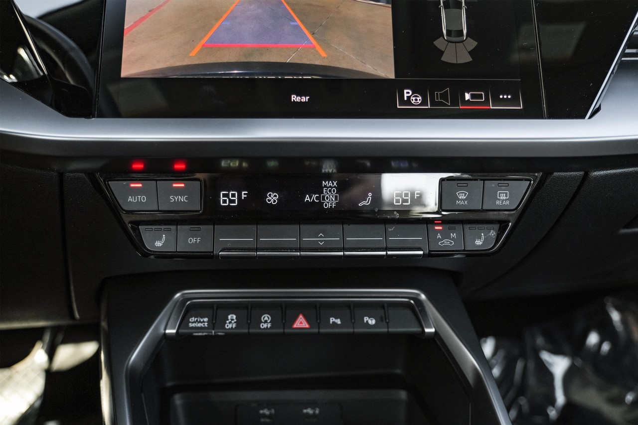 Audi A3 Vehicle Main Gallery Image 26