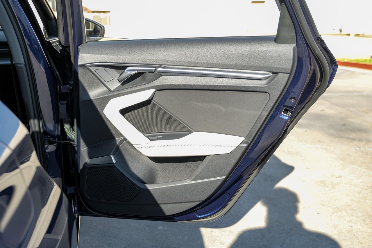 Audi A3 Vehicle Main Gallery Image 41