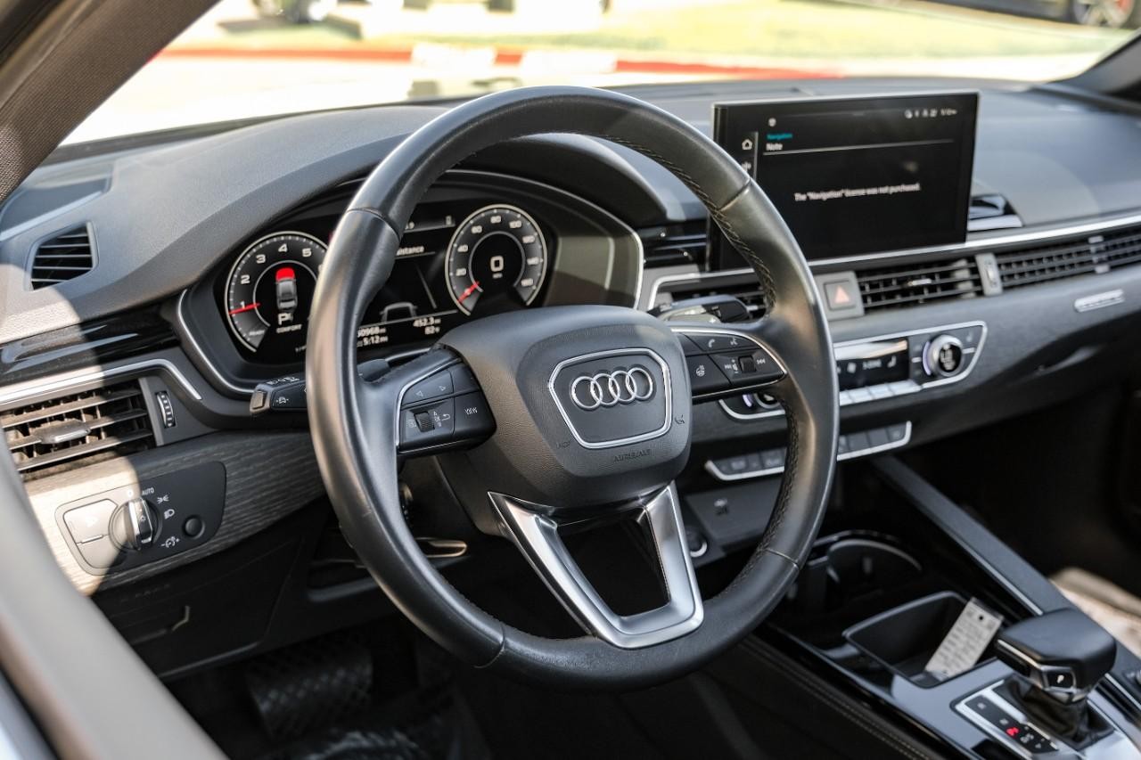 Audi A4 Sedan Vehicle Main Gallery Image 16