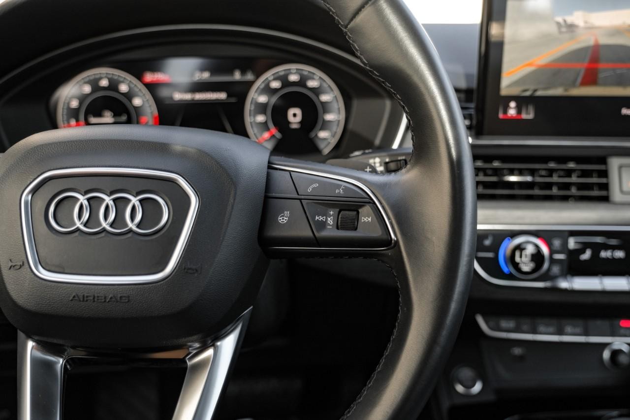 Audi A4 Sedan Vehicle Main Gallery Image 18