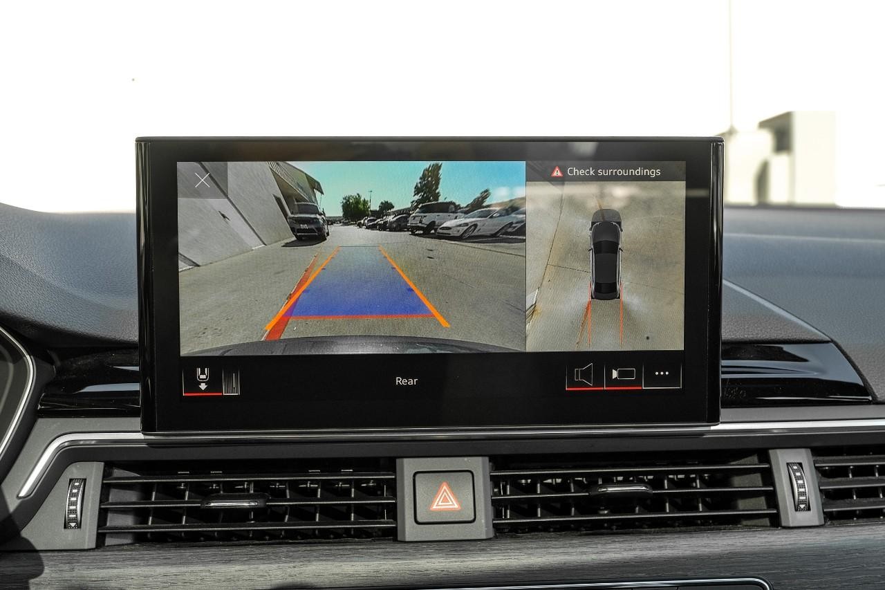 Audi A4 Sedan Vehicle Main Gallery Image 24