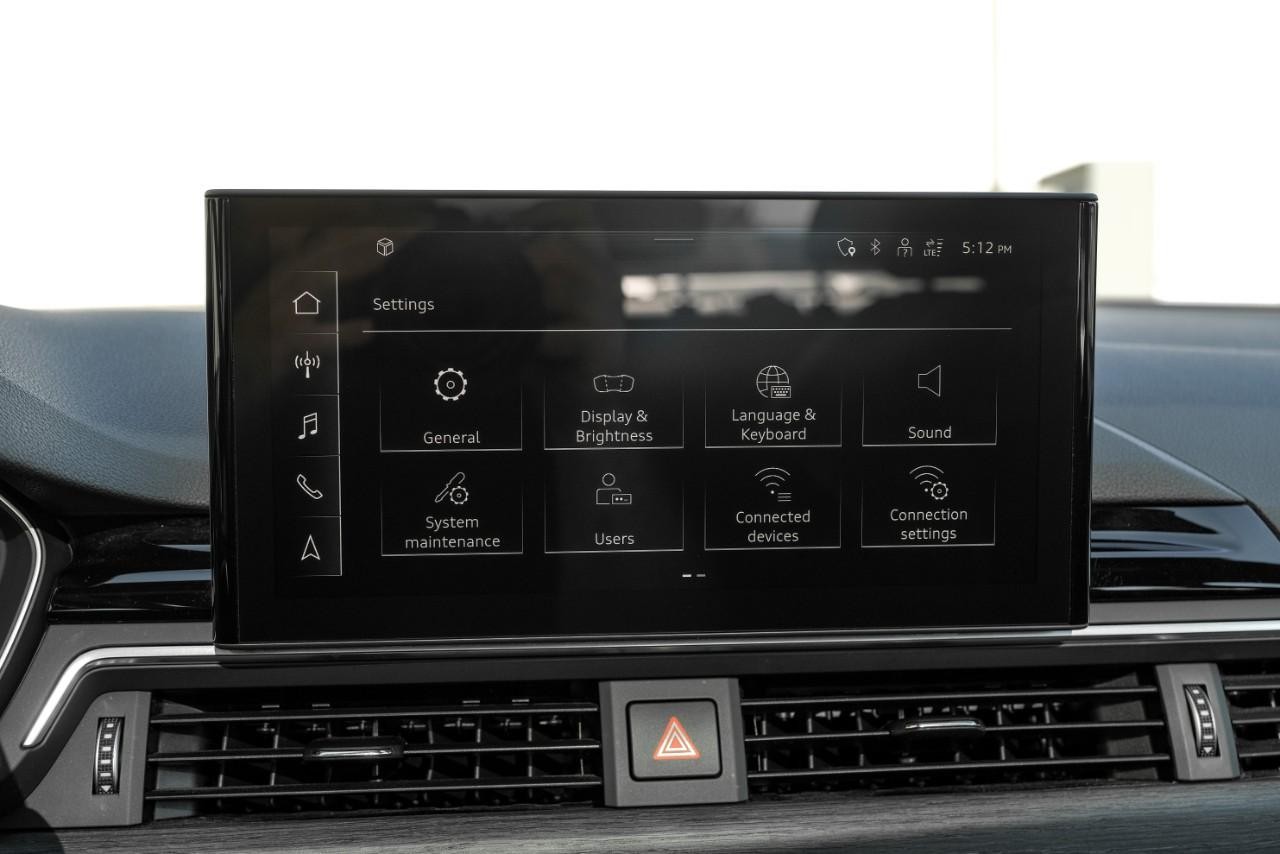 Audi A4 Sedan Vehicle Main Gallery Image 29
