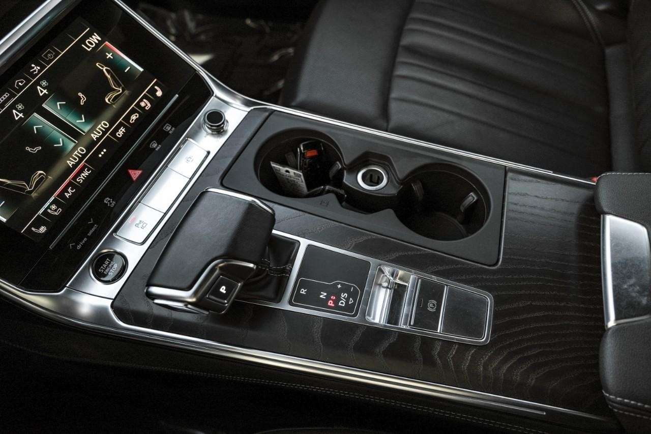 Audi A7 Vehicle Main Gallery Image 25