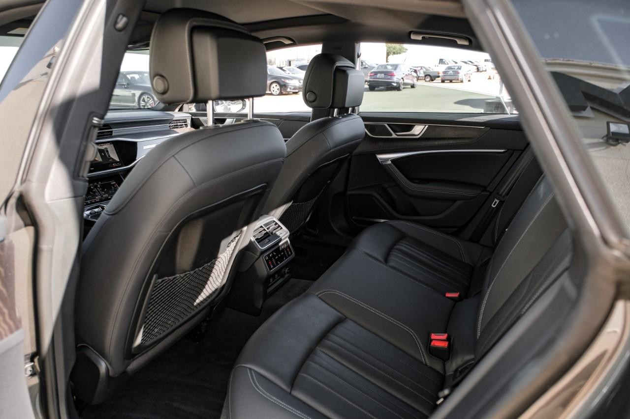 Audi A7 Vehicle Main Gallery Image 32