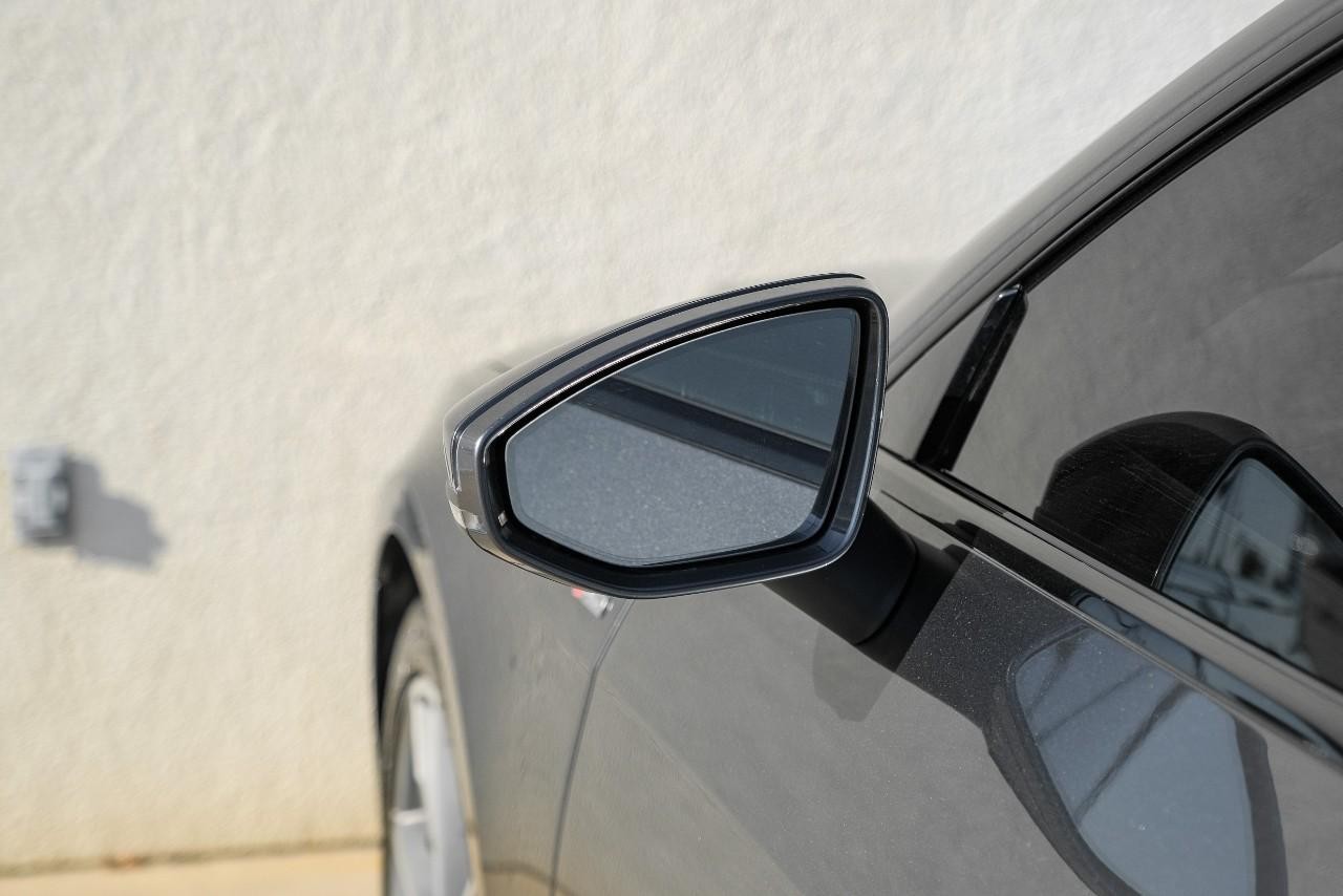 Audi A7 Vehicle Main Gallery Image 35