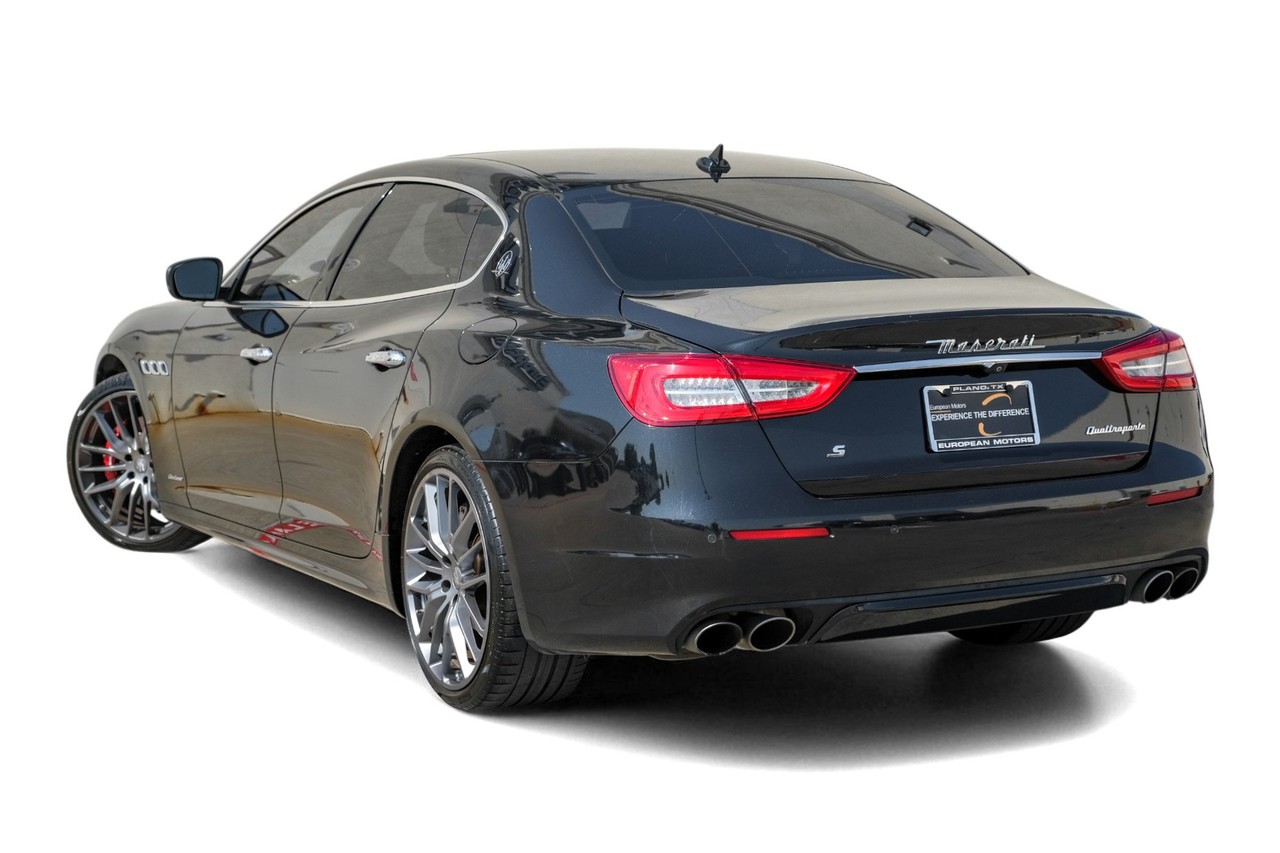 Maserati Quattroporte Vehicle Main Gallery Image 11