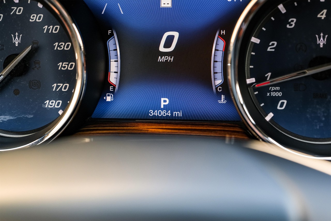 Maserati Quattroporte Vehicle Main Gallery Image 20