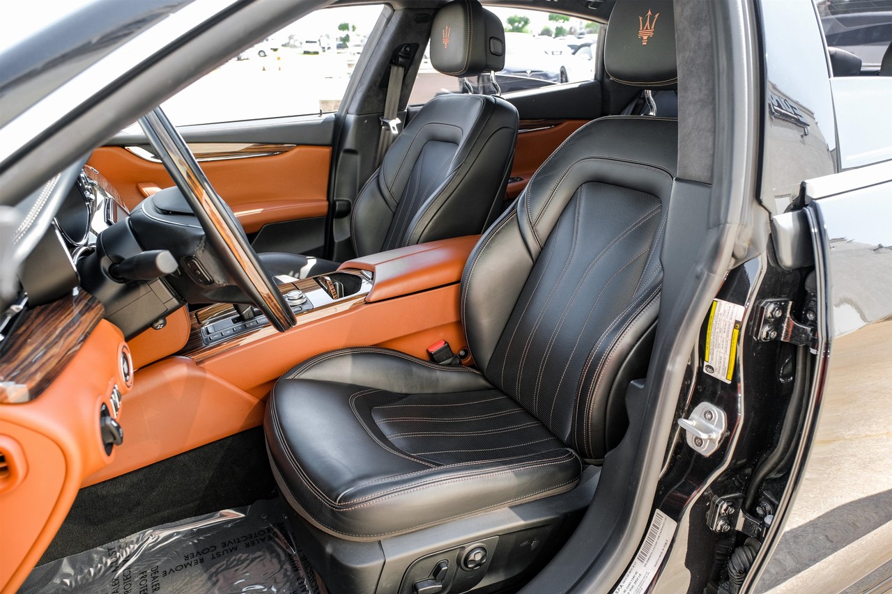 Maserati Quattroporte Vehicle Main Gallery Image 30
