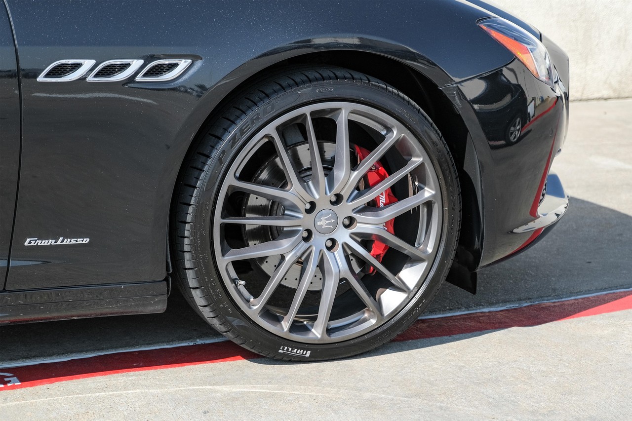 Maserati Quattroporte Vehicle Main Gallery Image 51
