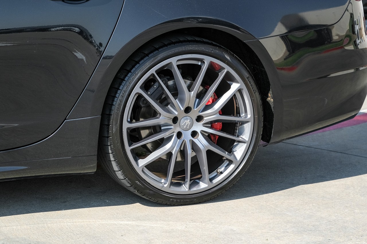 Maserati Quattroporte Vehicle Main Gallery Image 53