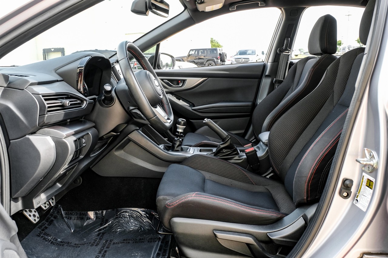 Subaru WRX Vehicle Main Gallery Image 04