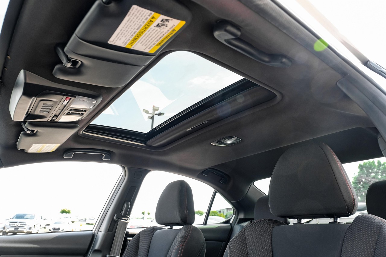 Subaru WRX Vehicle Main Gallery Image 05