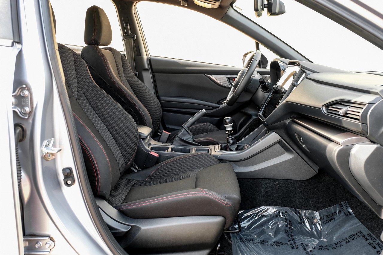 Subaru WRX Vehicle Main Gallery Image 32