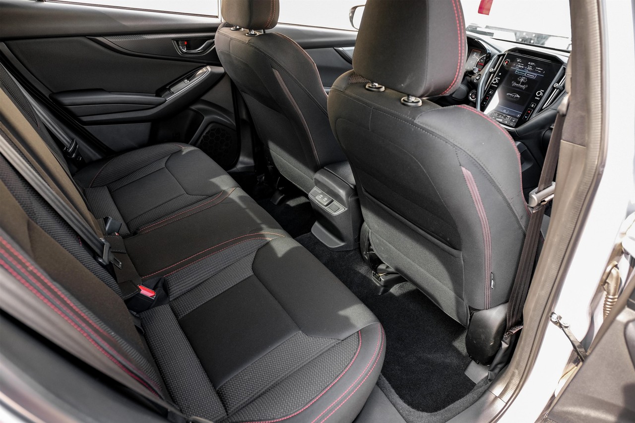 Subaru WRX Vehicle Main Gallery Image 35