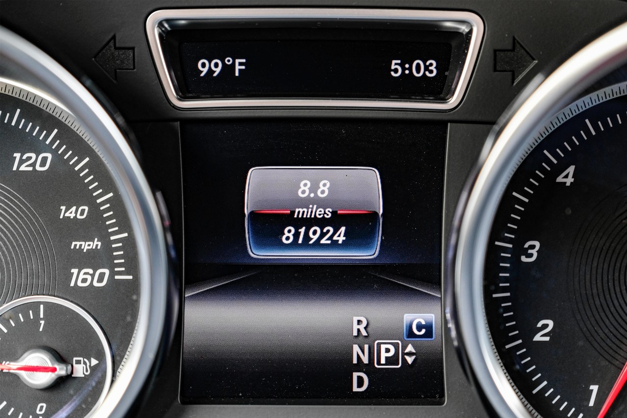 Mercedes-Benz GLS Vehicle Main Gallery Image 20
