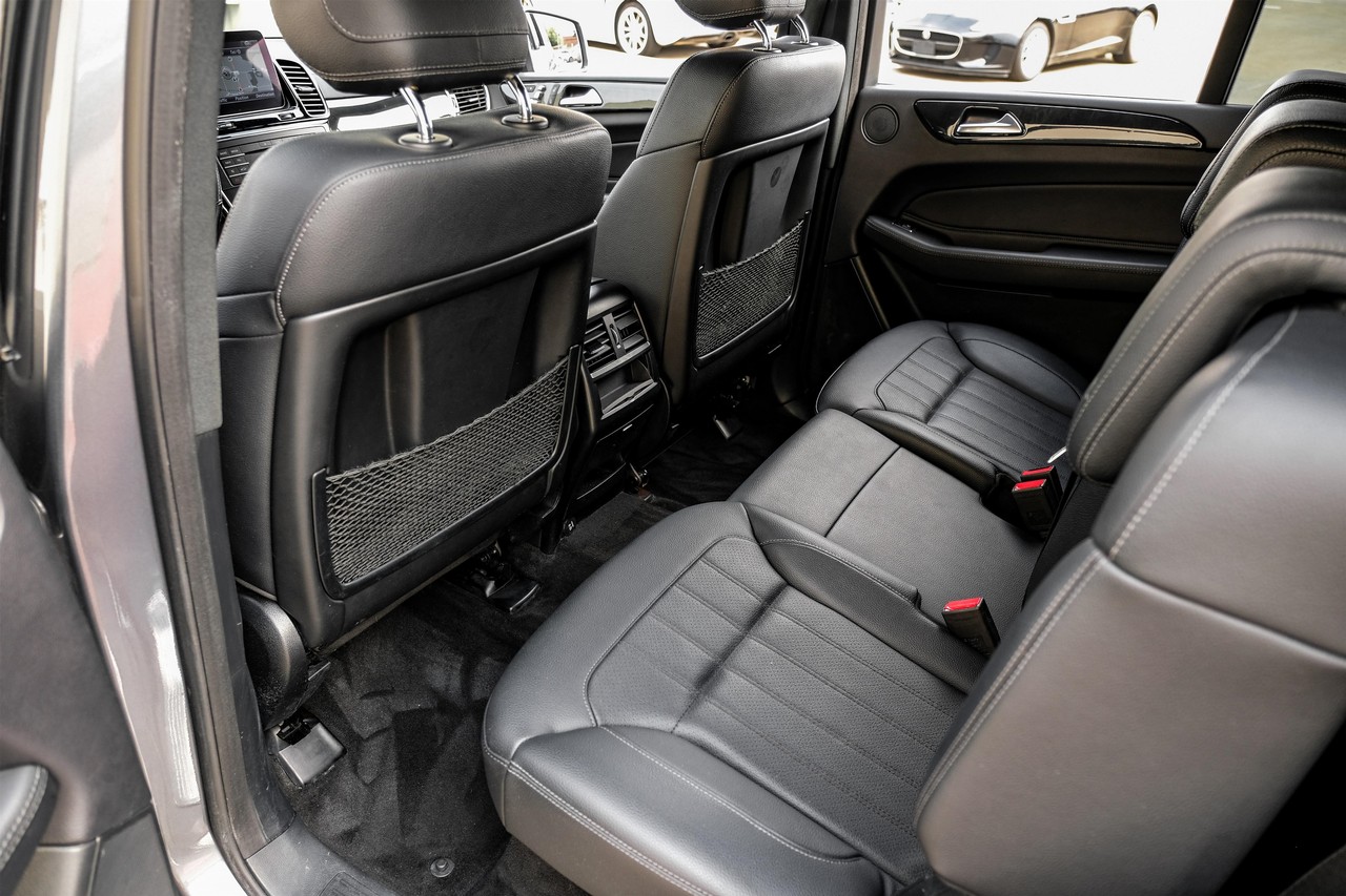 Mercedes-Benz GLS Vehicle Main Gallery Image 36