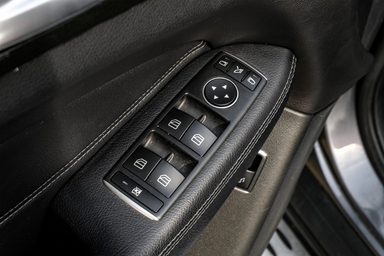 Mercedes-Benz GLS Vehicle Main Gallery Image 39