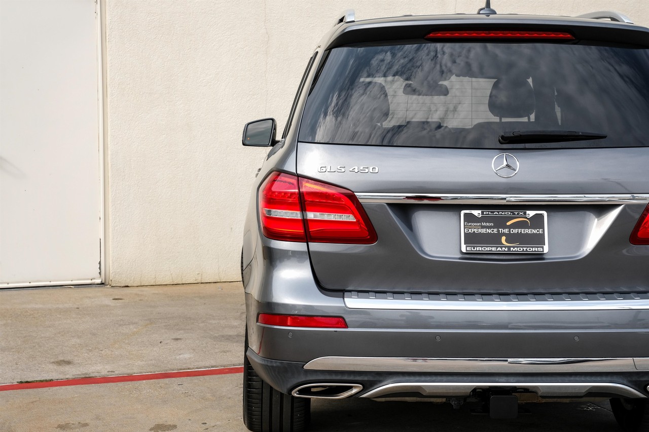 Mercedes-Benz GLS Vehicle Main Gallery Image 47