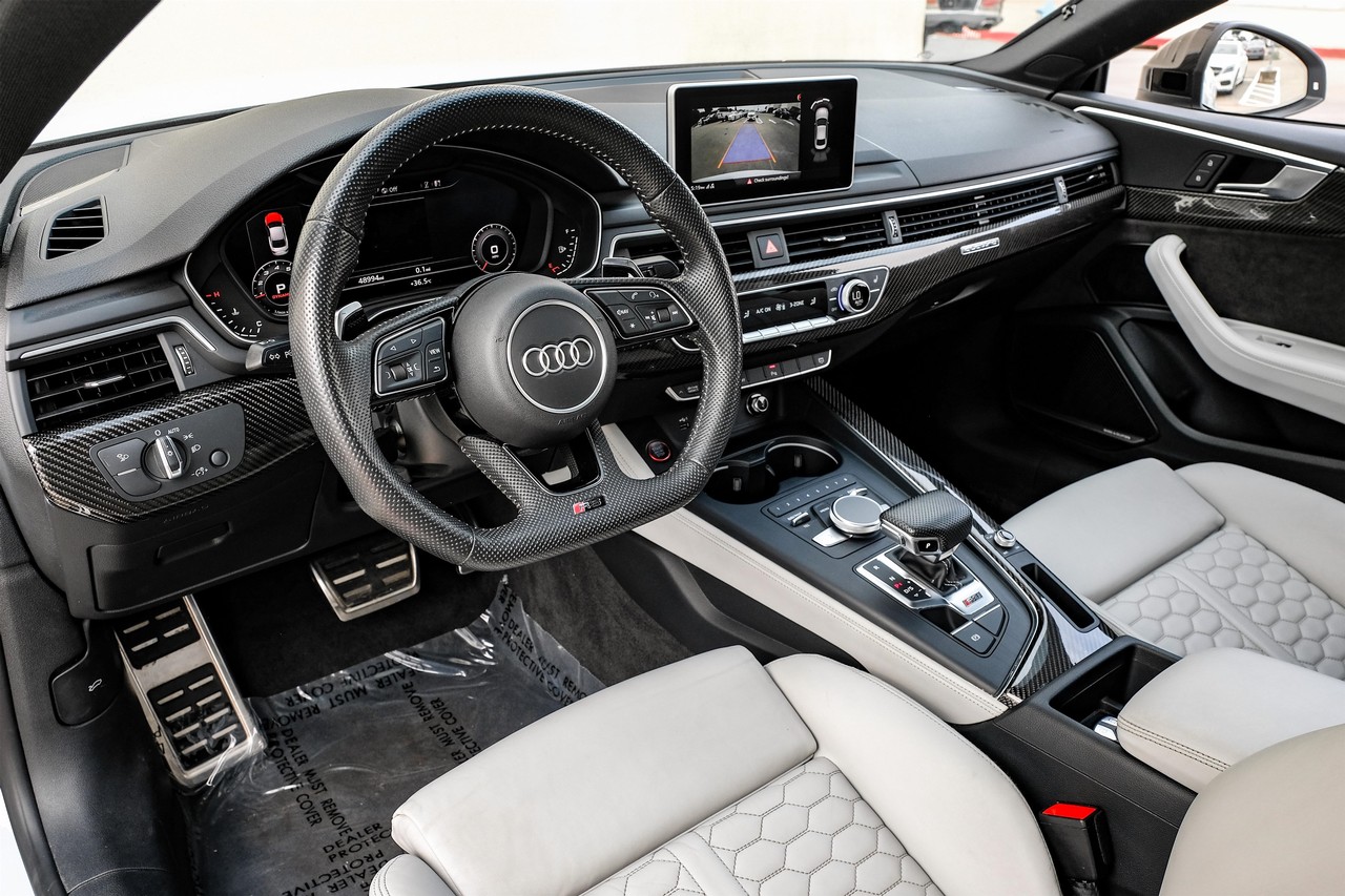 Audi RS 5 Coupe Vehicle Main Gallery Image 03