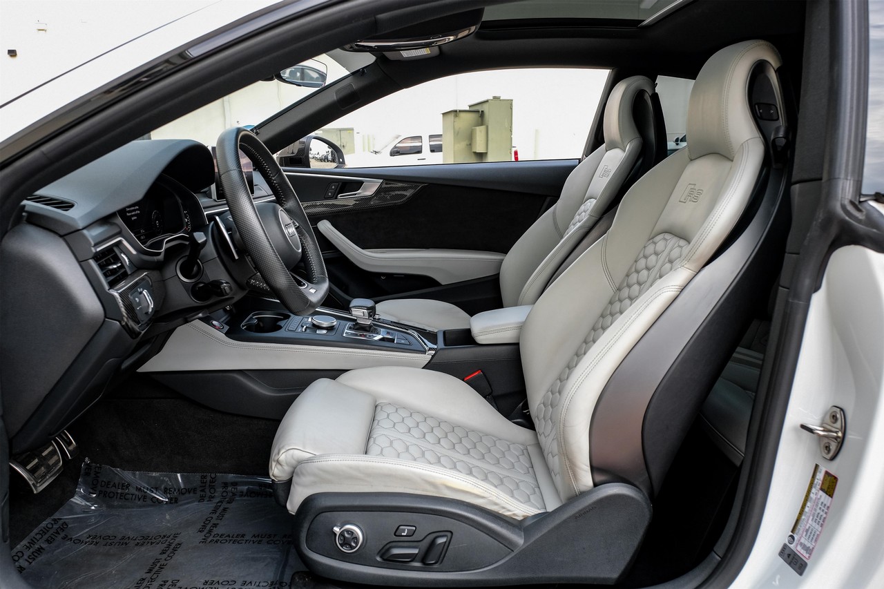 Audi RS 5 Coupe Vehicle Main Gallery Image 04