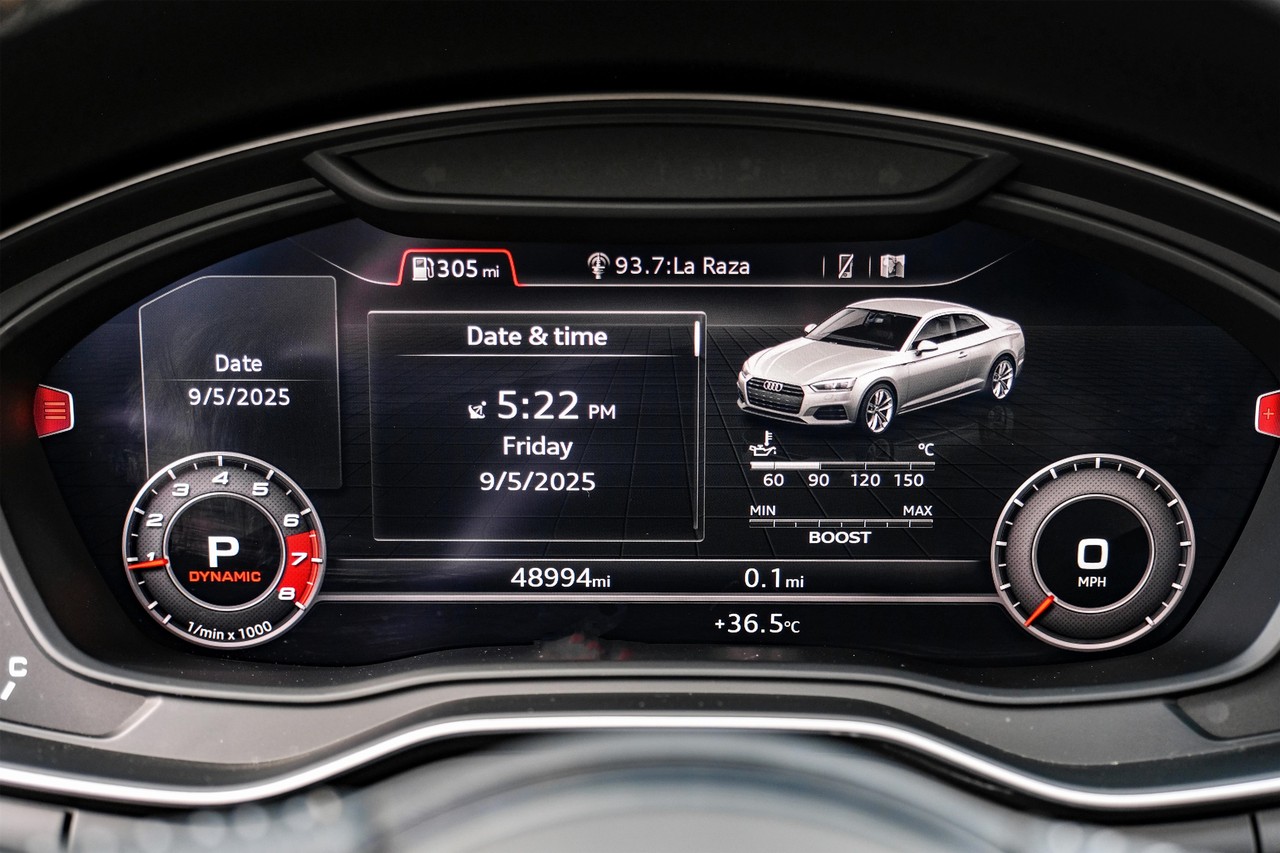 Audi RS 5 Coupe Vehicle Main Gallery Image 17