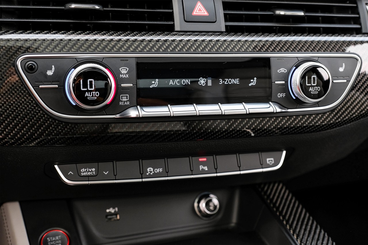 Audi RS 5 Coupe Vehicle Main Gallery Image 23