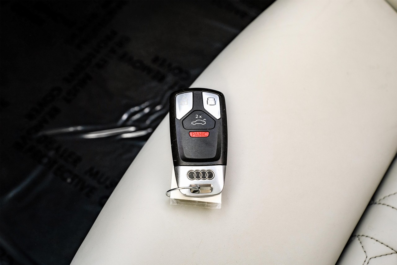 Audi RS 5 Coupe Vehicle Main Gallery Image 46
