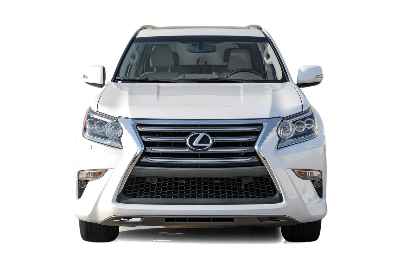 Lexus GX Vehicle Main Gallery Image 06