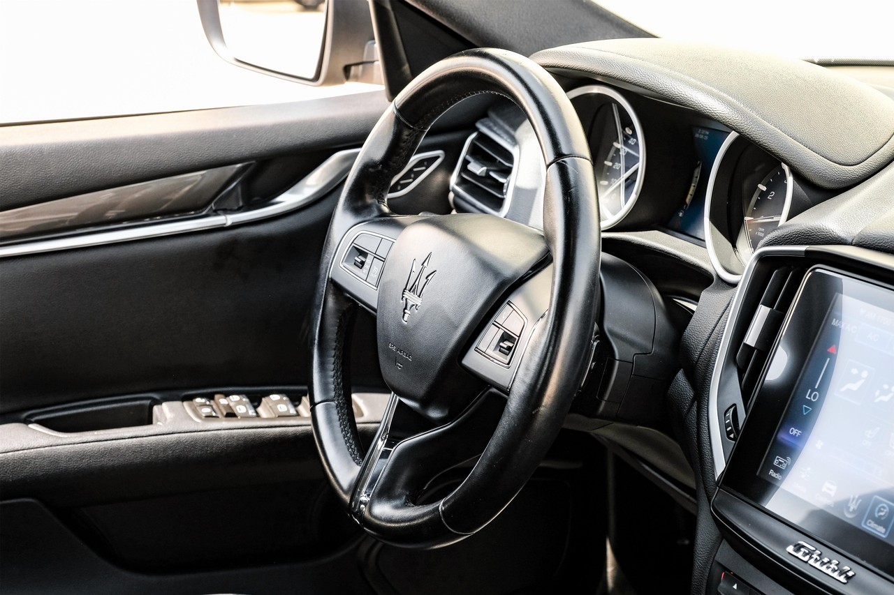 Maserati Ghibli Vehicle Main Gallery Image 14