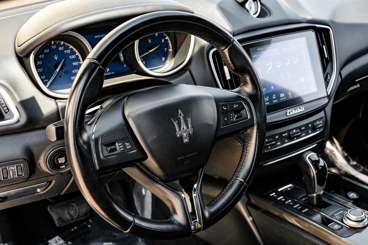 Maserati Ghibli Vehicle Main Gallery Image 16