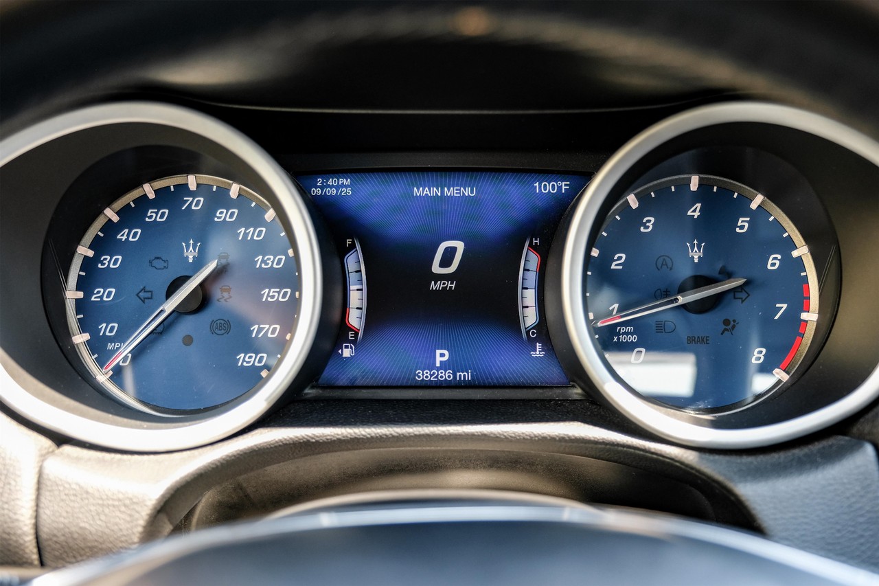Maserati Ghibli Vehicle Main Gallery Image 20