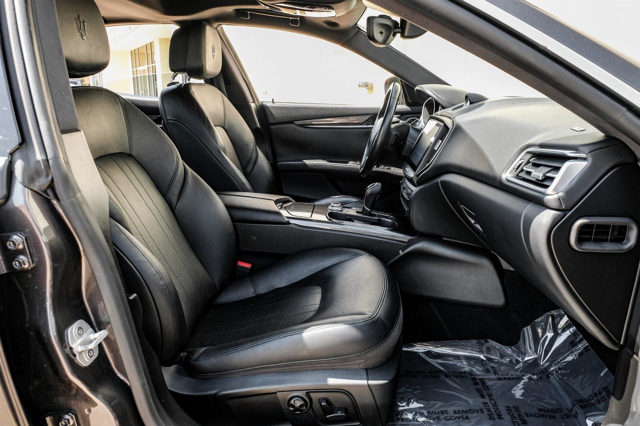 Maserati Ghibli Vehicle Main Gallery Image 33