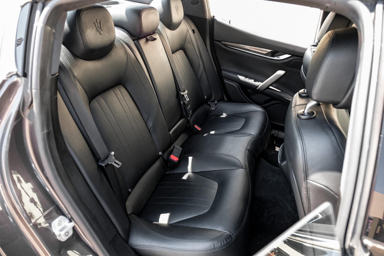 Maserati Ghibli Vehicle Main Gallery Image 35